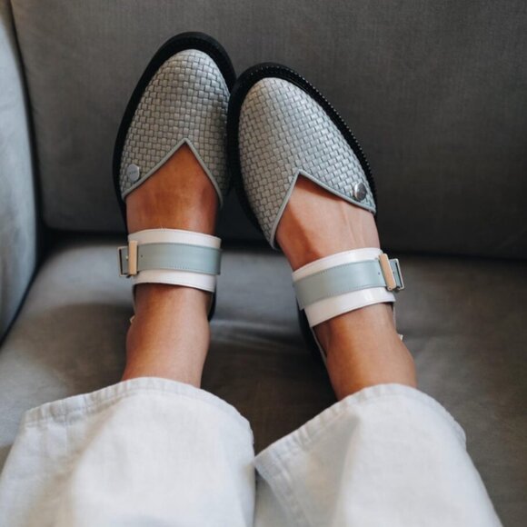 I N C H 2 Baby Blue Closed Toe Sandals - Picture 2 of 3